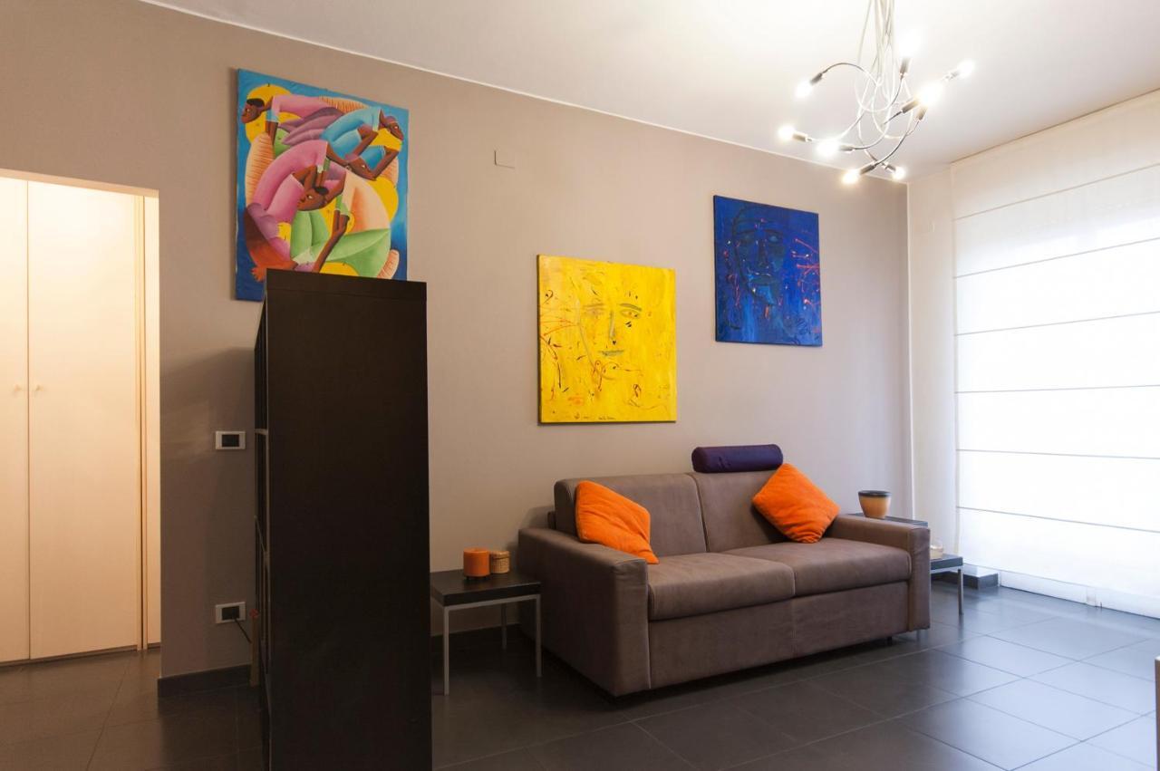 High Rise Studio Flat Near Metro Stop ミラノ エクステリア 写真